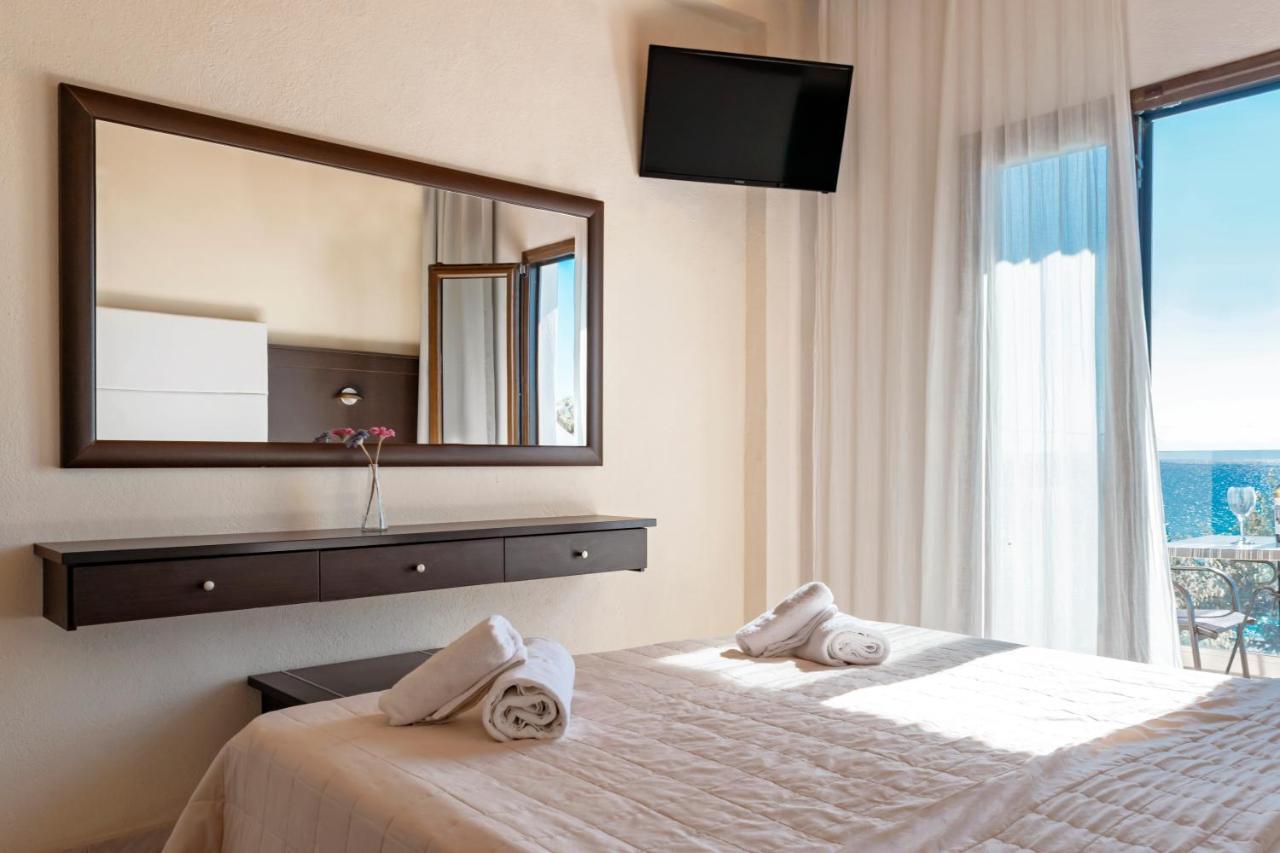 Beach Hotel Kapahi Pefkari Bagian luar foto