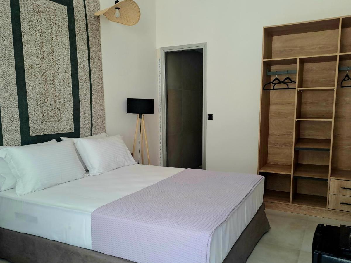 Beach Hotel Kapahi Pefkari Bagian luar foto