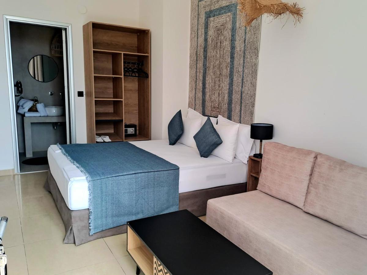 Beach Hotel Kapahi Pefkari Bagian luar foto