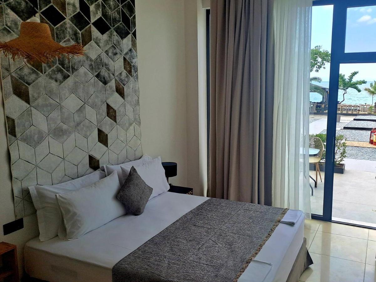 Beach Hotel Kapahi Pefkari Bagian luar foto